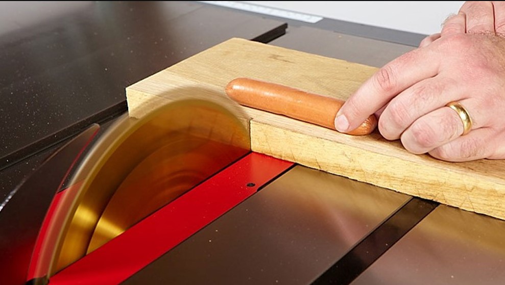 How Do Table Saws Detect Fingers