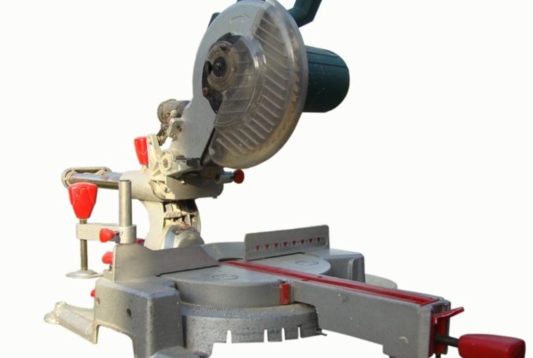 What Size Miter Saw To Cut 4x4